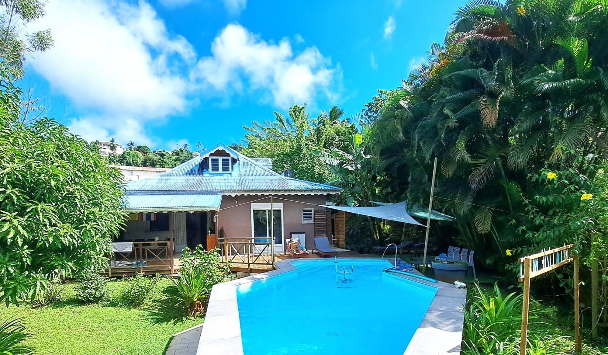 Bed And Breakfast - Chez Nous Le Lamentin Bagian luar foto