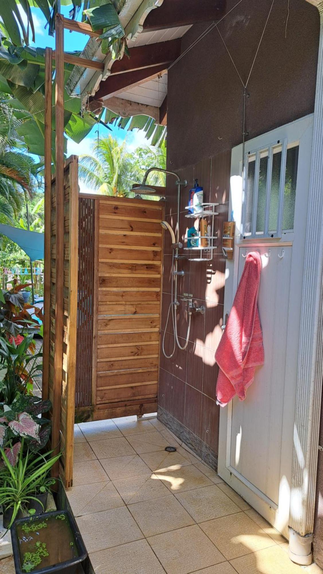 Bed And Breakfast - Chez Nous Le Lamentin Bagian luar foto
